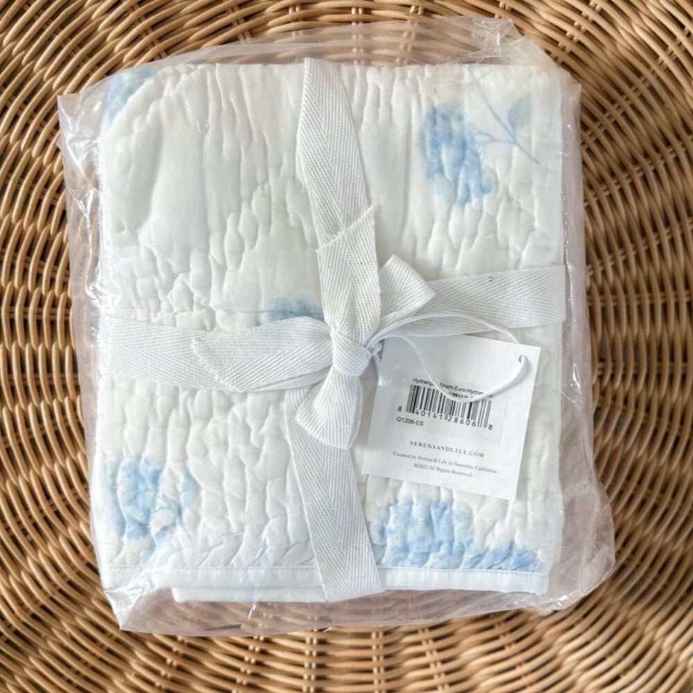 NEW Serena & Lily Hydrangea Euro Pillow Sham-Hydrangea Blue/White